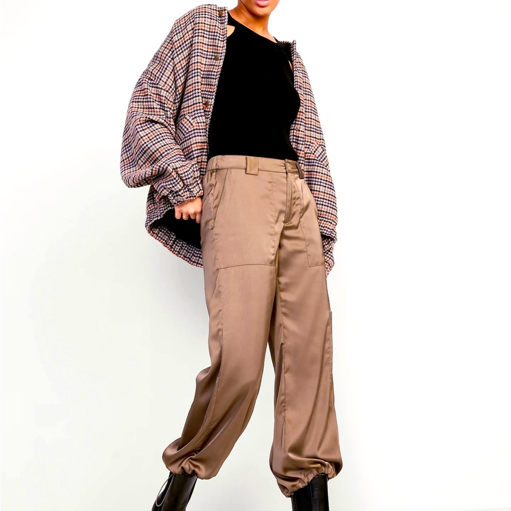 NWT Old Navy High-Waisted Satin Cargo Jogger Pants for Women
